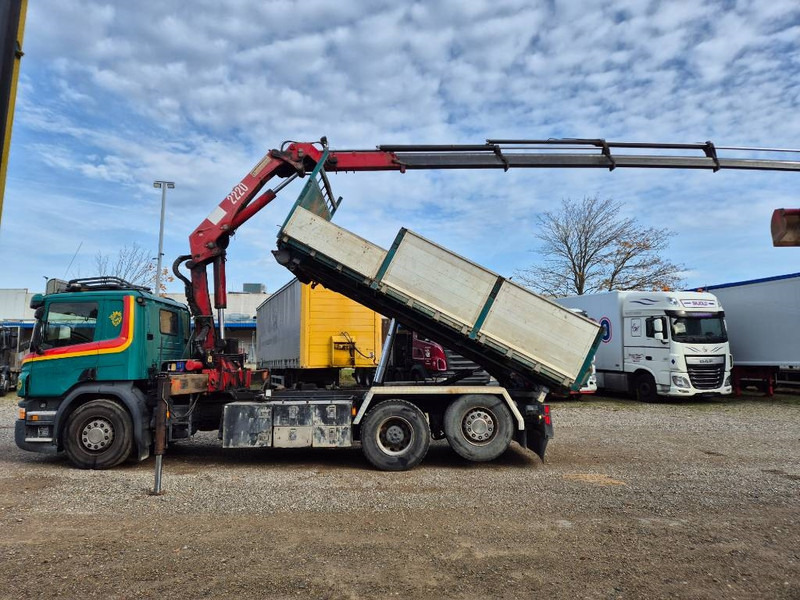 Scania P450 6x2/4 // HMF 2223 K4 // 3-way tip - Lastbil med kran: billede 5 Scania P450 6x2/4 // HMF 2223 K4 // 3-way tip - Lastbil med kran: billede 5