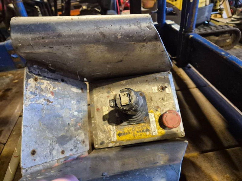 UpRight 2 persons lift - Sakselift: billede 5 UpRight 2 persons lift - Sakselift: billede 5