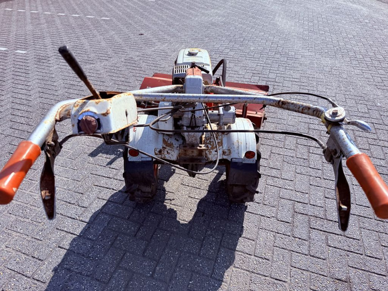 Honda F800 Veegmachine - Fejebil: billede 3 Honda F800 Veegmachine - Fejebil: billede 3