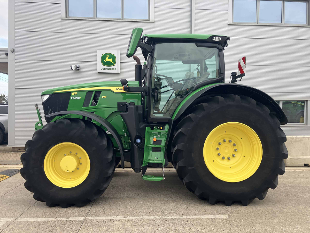 John Deere 6R 215 - Traktor: billede 2 John Deere 6R 215 - Traktor: billede 2
