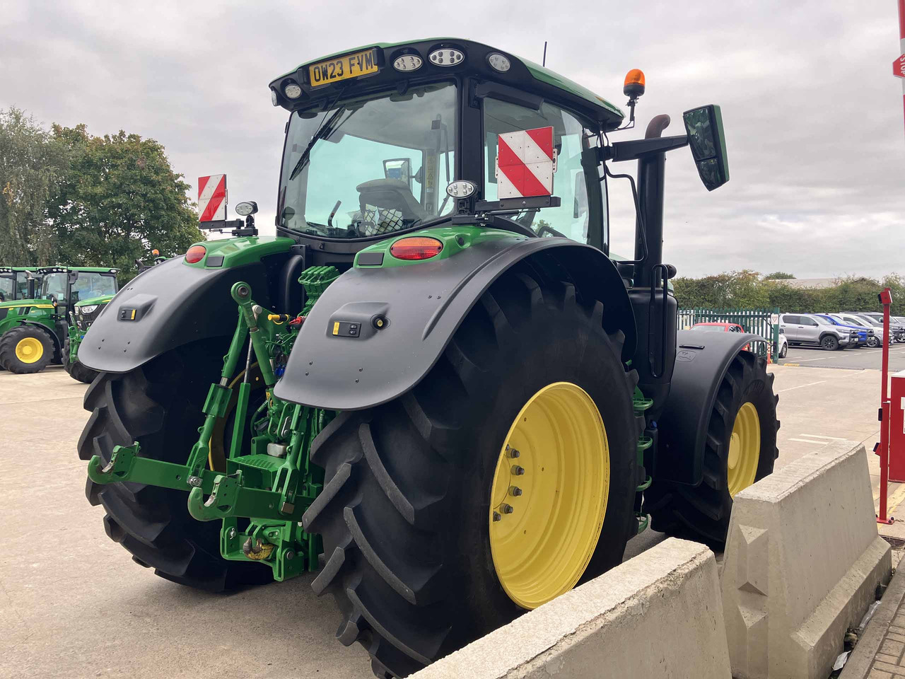 John Deere 6R 215 - Traktor: billede 5 John Deere 6R 215 - Traktor: billede 5