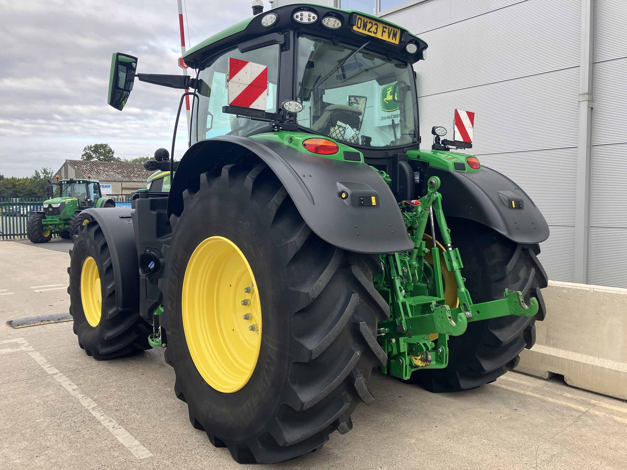 John Deere 6R 215 - Traktor: billede 3 John Deere 6R 215 - Traktor: billede 3