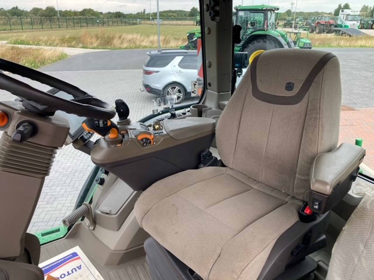 John Deere 7R 330 - Traktor: billede 2 John Deere 7R 330 - Traktor: billede 2
