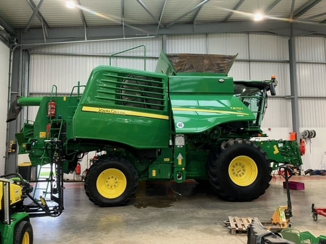 John Deere T670i - Mejetærsker: billede 2 John Deere T670i - Mejetærsker: billede 2