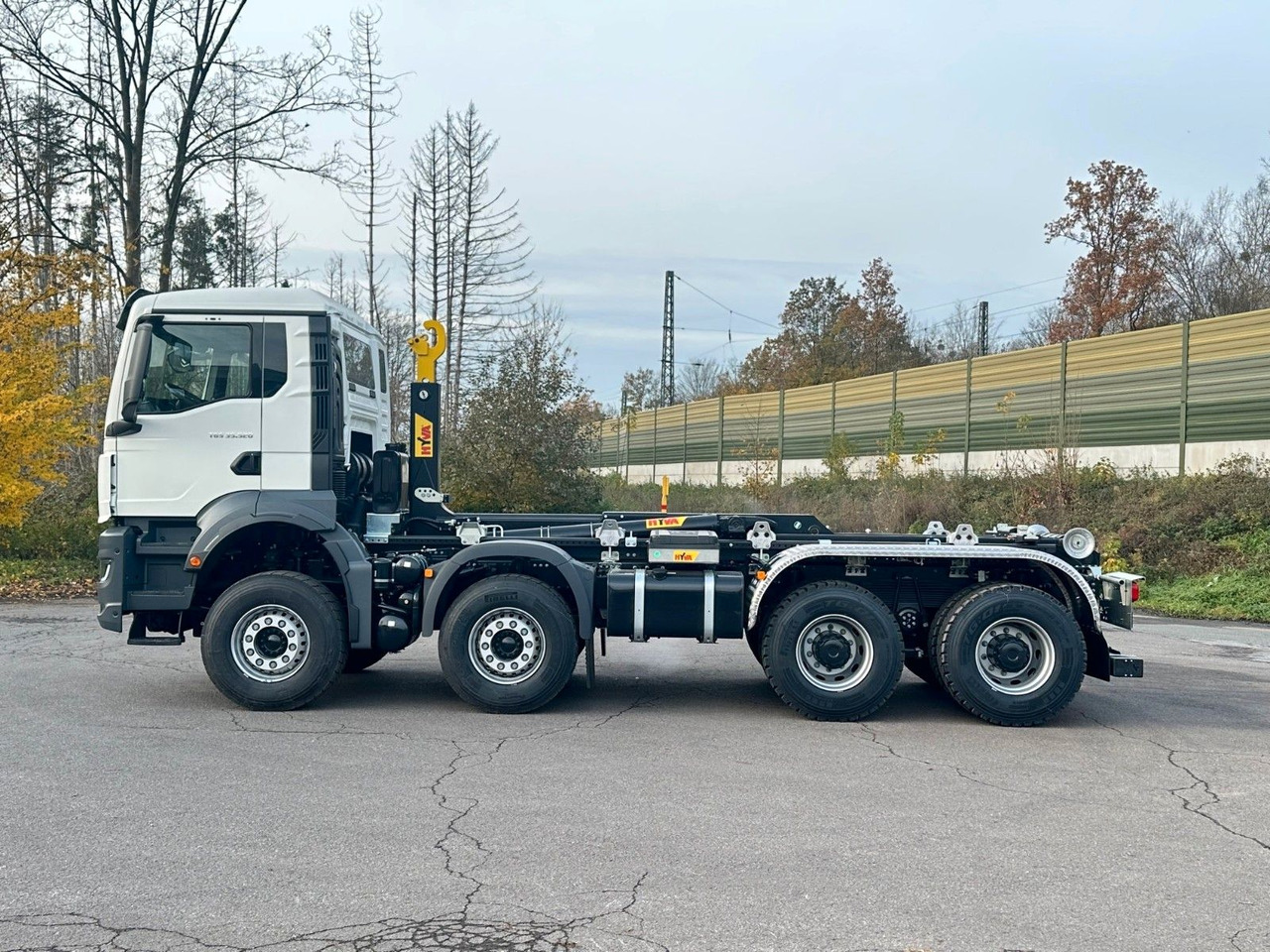 MAN TGS 35.520 8x4 Euro6e Hyva 26-55 Abrollkipper - Lastbil kroghejs: billede 3 MAN TGS 35.520 8x4 Euro6e Hyva 26-55 Abrollkipper - Lastbil kroghejs: billede 3