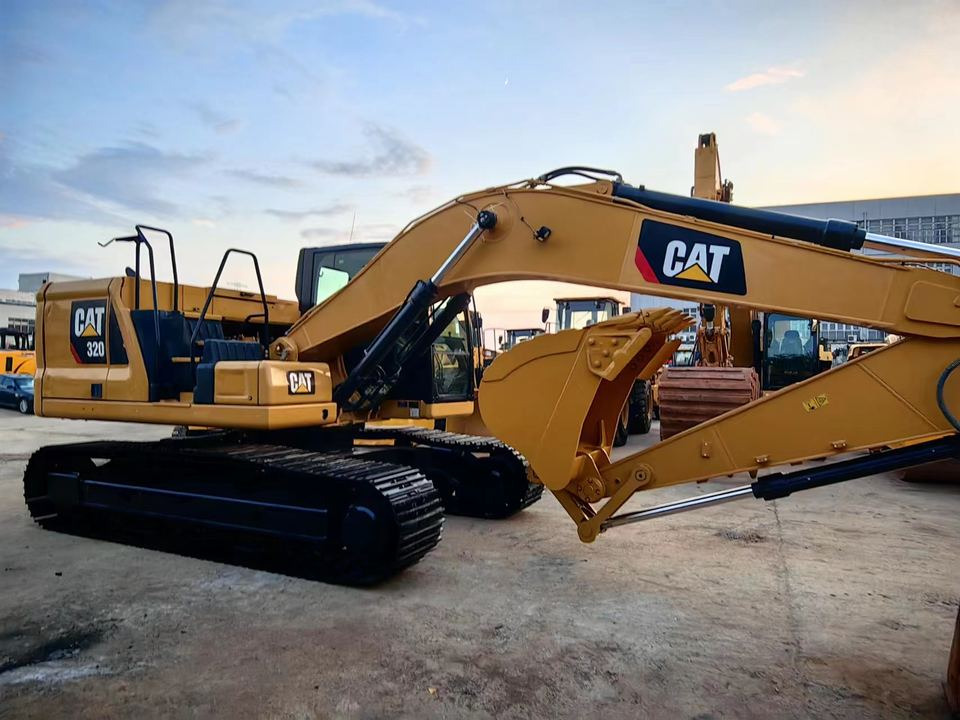 CAT 320 - Bæltegravemaskine: billede 2 CAT 320 - Bæltegravemaskine: billede 2