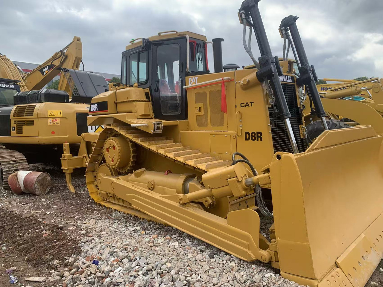 CATERPILLAR D8R - Bulldozer: billede 1 CATERPILLAR D8R - Bulldozer: billede 1