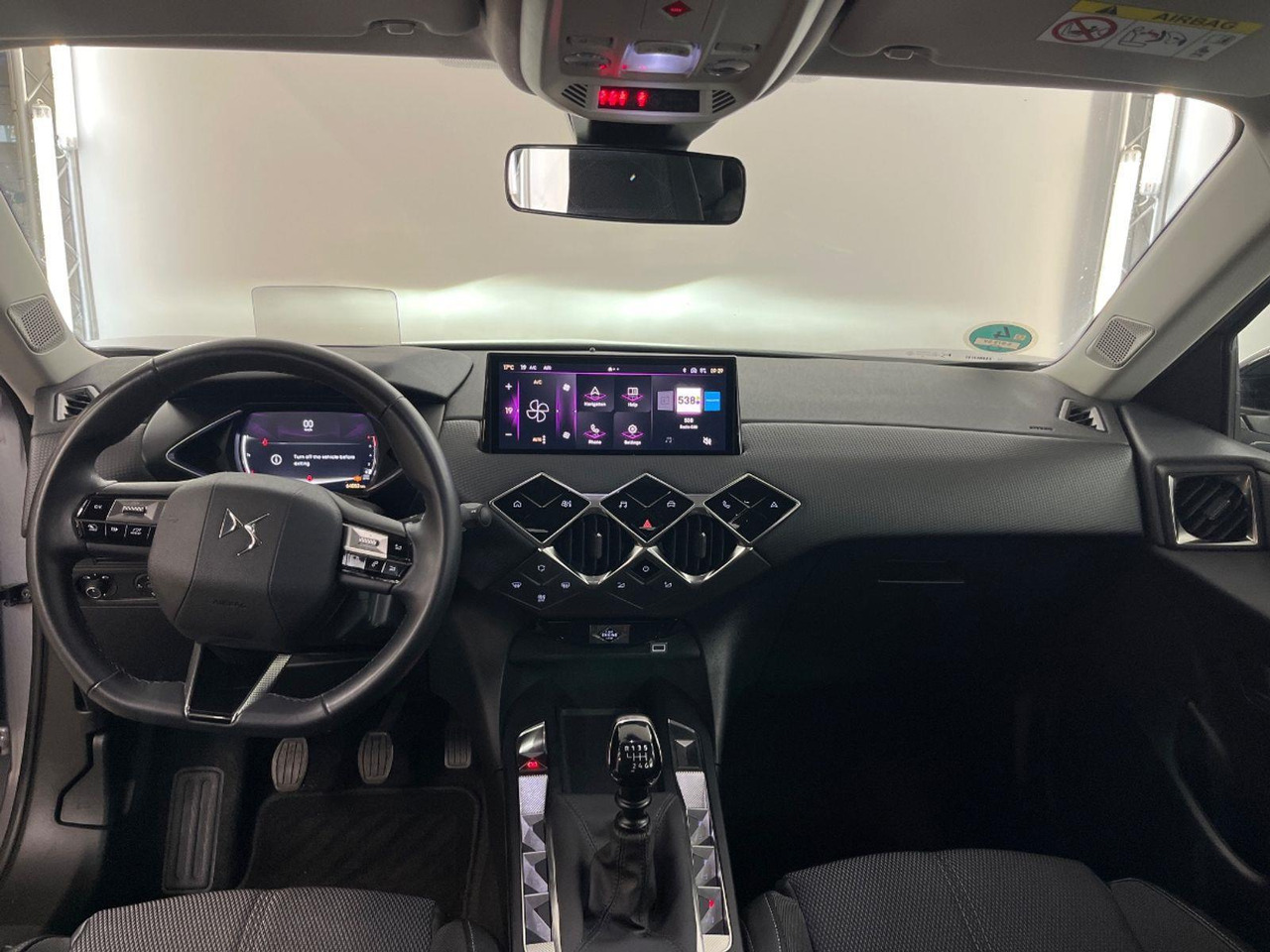 DS 3 1.2 PureTech Bastille | 2023 | 64.053 km | S079SV | NAP: Logisch - SUV: billede 5 DS 3 1.2 PureTech Bastille | 2023 | 64.053 km | S079SV | NAP: Logisch - SUV: billede 5