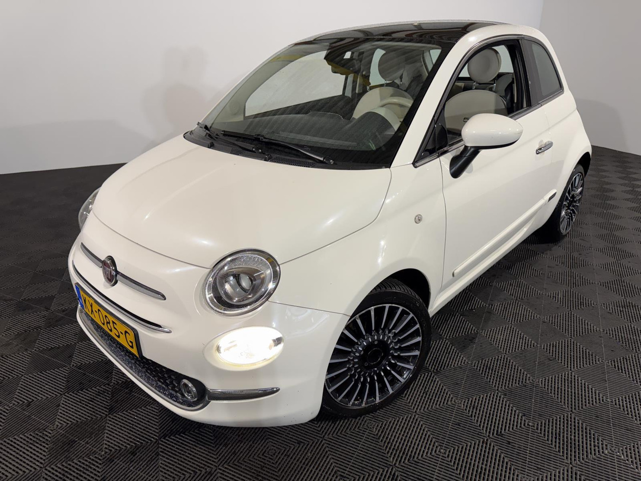Fiat | 500 | 0.9 TwinAir Turbo Lounge | 2017 | 174.274 km | KX085G | Logisch - Hatchback: billede 1 Fiat | 500 | 0.9 TwinAir Turbo Lounge | 2017 | 174.274 km | KX085G | Logisch - Hatchback: billede 1