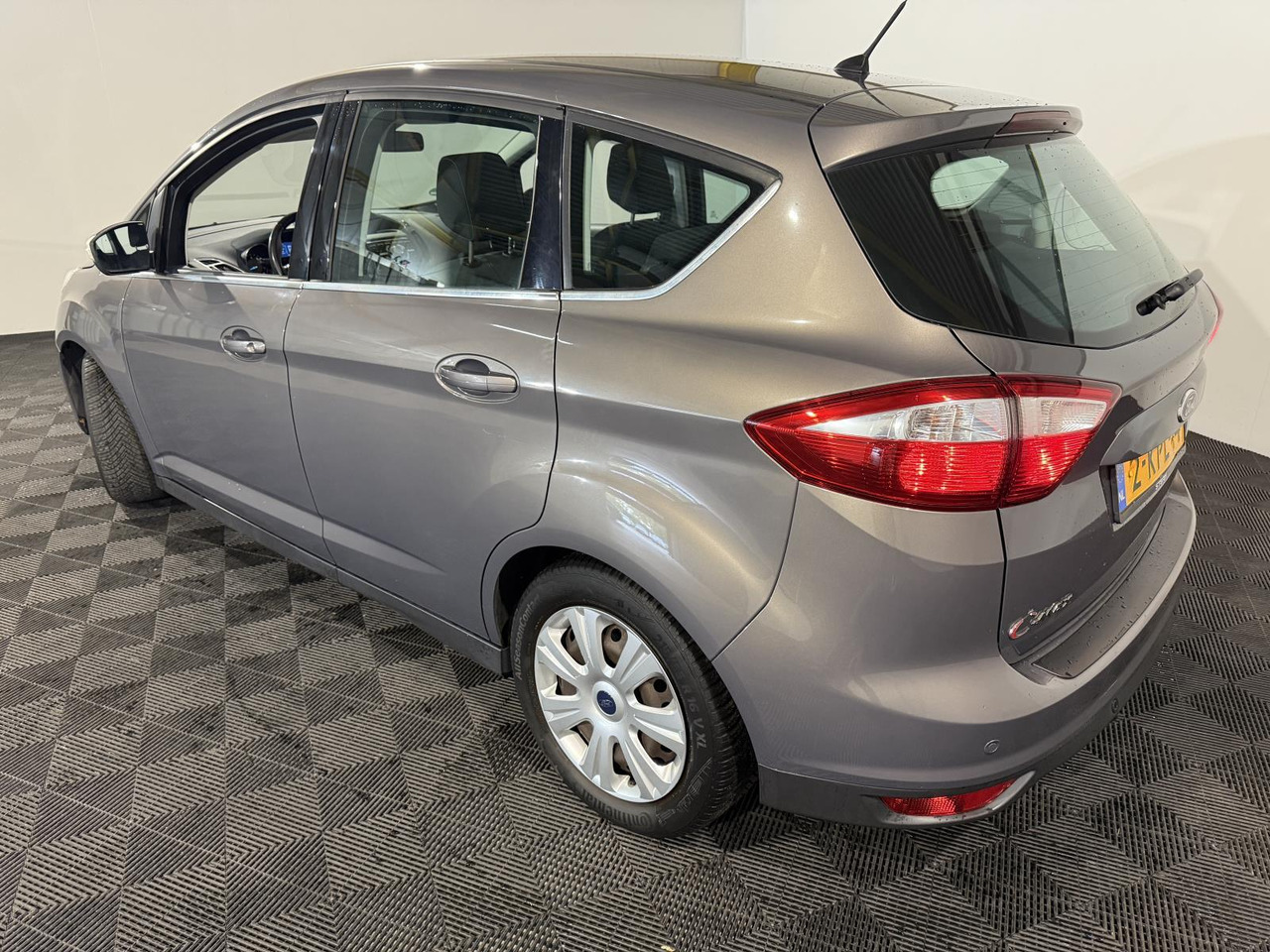 Ford | C-Max | 1.6 EcoBoost Titanium | 2013 | 162.252 km | 2KPL44 | Logisch - Bil: billede 4 Ford | C-Max | 1.6 EcoBoost Titanium | 2013 | 162.252 km | 2KPL44 | Logisch - Bil: billede 4