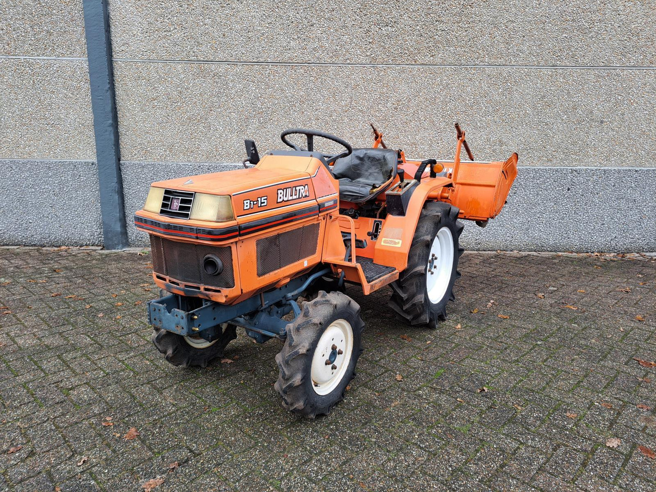 Traktor Kubota Bulltra B1-15 Tractor: billede 1