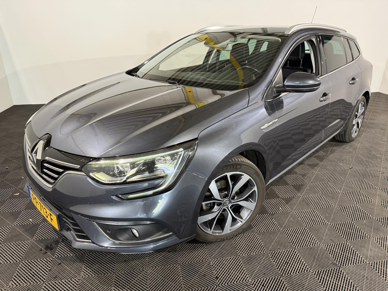 Renault | Mégane Estate | 1.2 TCe Bose | 2017 | 197.462 km | PP713F | Logisch - Bil: billede 1 Renault | Mégane Estate | 1.2 TCe Bose | 2017 | 197.462 km | PP713F | Logisch - Bil: billede 1