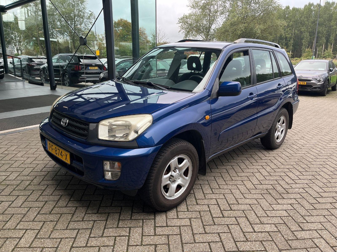 Toyota RAV4 1.8 - 16V VVT - i Luna | 2003 | 130.936 km | PF874X | NAP: Geen oordeel - SUV: billede 1 Toyota RAV4 1.8 - 16V VVT - i Luna | 2003 | 130.936 km | PF874X | NAP: Geen oordeel - SUV: billede 1