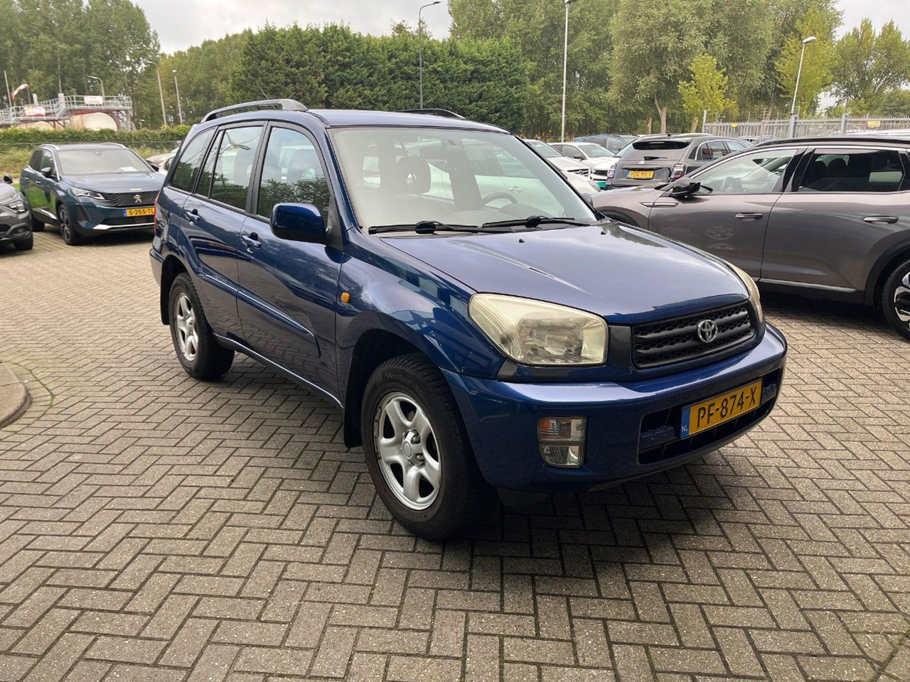 Toyota RAV4 1.8 - 16V VVT - i Luna | 2003 | 130.936 km | PF874X | NAP: Geen oordeel - SUV: billede 2 Toyota RAV4 1.8 - 16V VVT - i Luna | 2003 | 130.936 km | PF874X | NAP: Geen oordeel - SUV: billede 2