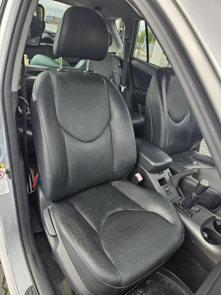 Toyota | RAV4 | 2.0 VVTi Executive | 2006 | 272.231 km | 82TDFD | Logisch - SUV: billede 4 Toyota | RAV4 | 2.0 VVTi Executive | 2006 | 272.231 km | 82TDFD | Logisch - SUV: billede 4