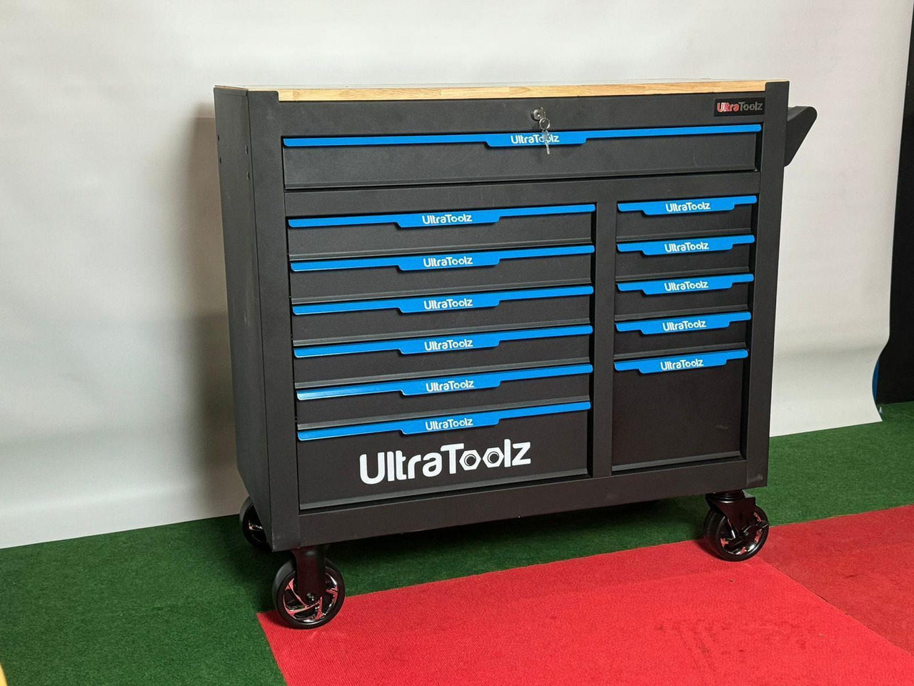 UltraToolz Jumbo gereedschapswagen - Værkstedsudstyr: billede 1 UltraToolz Jumbo gereedschapswagen - Værkstedsudstyr: billede 1