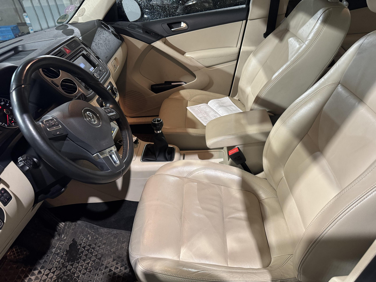 SUV Volkswagen | Tiguan | 1.4 TSI Comfort&Design | 2011 | 236.671 km | 28RDT1 | Logisch: billede 13