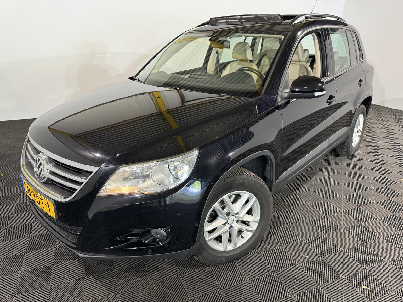 Volkswagen | Tiguan | 1.4 TSI Comfort&Design | 2011 | 236.671 km | 28RDT1 | Logisch - SUV: billede 1 Volkswagen | Tiguan | 1.4 TSI Comfort&Design | 2011 | 236.671 km | 28RDT1 | Logisch - SUV: billede 1