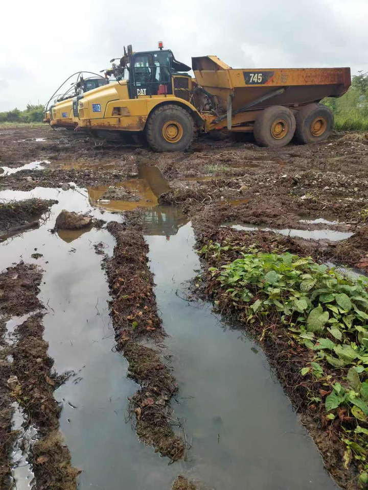 CATPILLAR 745 - Knækstyret dumper: billede 1 CATPILLAR 745 - Knækstyret dumper: billede 1