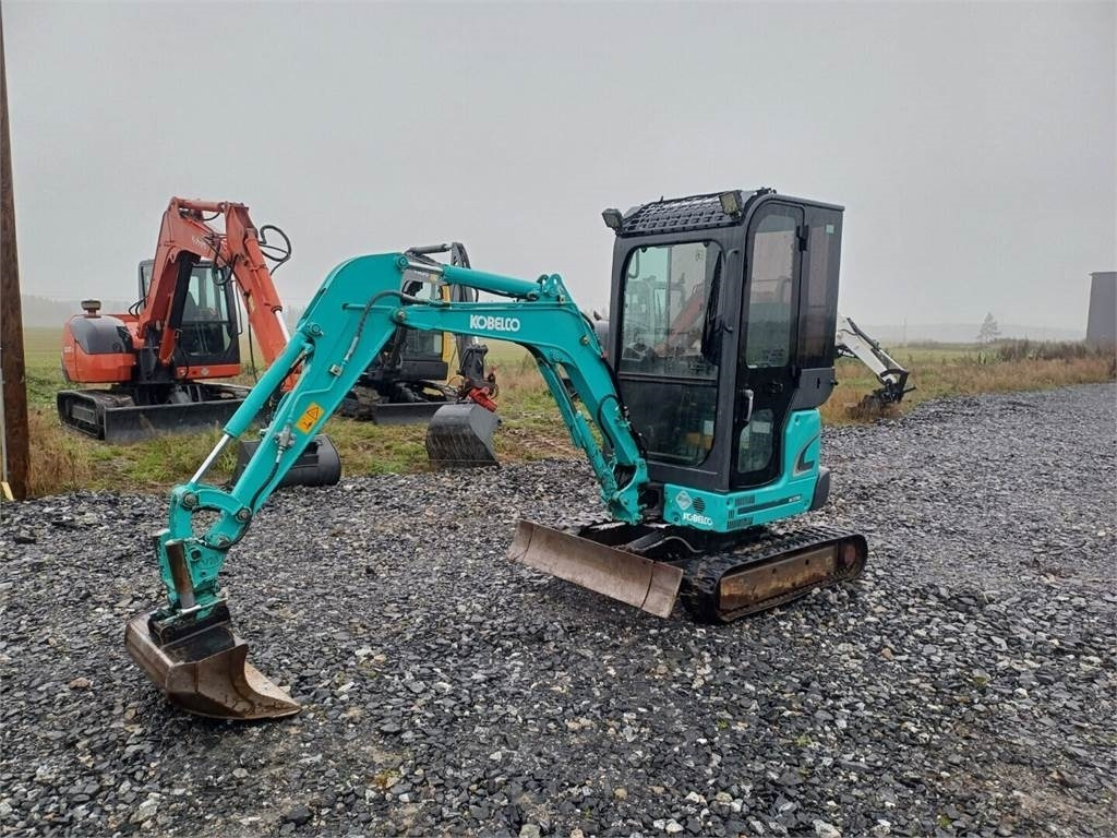Kobelco SK17SR-3 Kallistajalla - Minigravemaskine: billede 1 Kobelco SK17SR-3 Kallistajalla - Minigravemaskine: billede 1