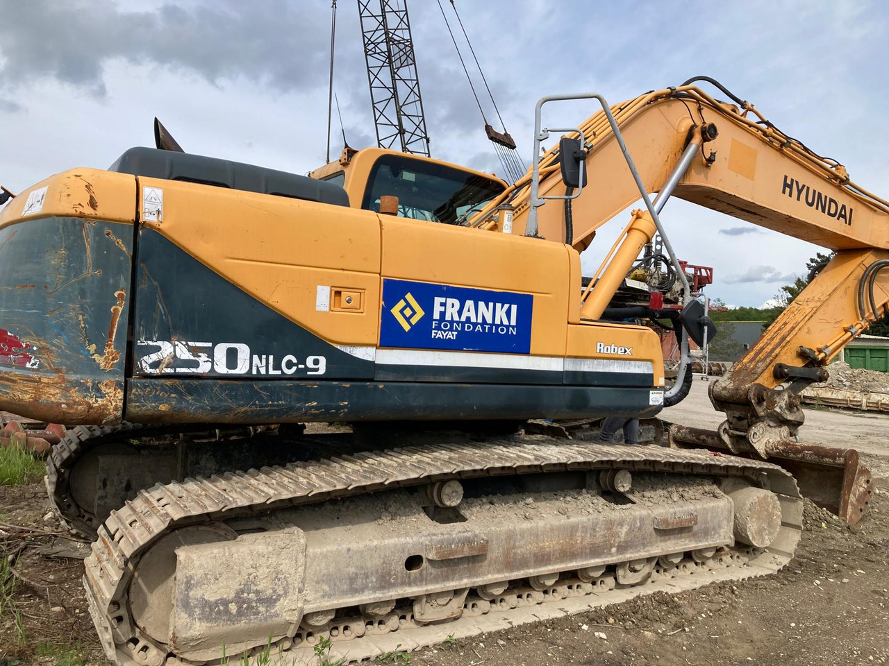 PELLE SUR CHENILLES HYUNDAI ROBEX 250 NLC-9 - Bæltegravemaskine: billede 3 PELLE SUR CHENILLES HYUNDAI ROBEX 250 NLC-9 - Bæltegravemaskine: billede 3