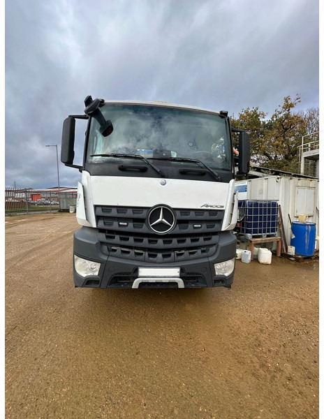 Mercedes-Benz Actros - Stationær betonpumpe: billede 1 Mercedes-Benz Actros - Stationær betonpumpe: billede 1
