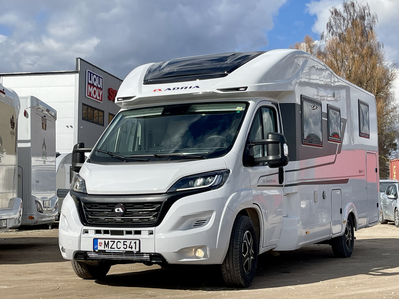 Adria Matrix Plus 670DC - Delintegreret autocamper: billede 1 Adria Matrix Plus 670DC - Delintegreret autocamper: billede 1
