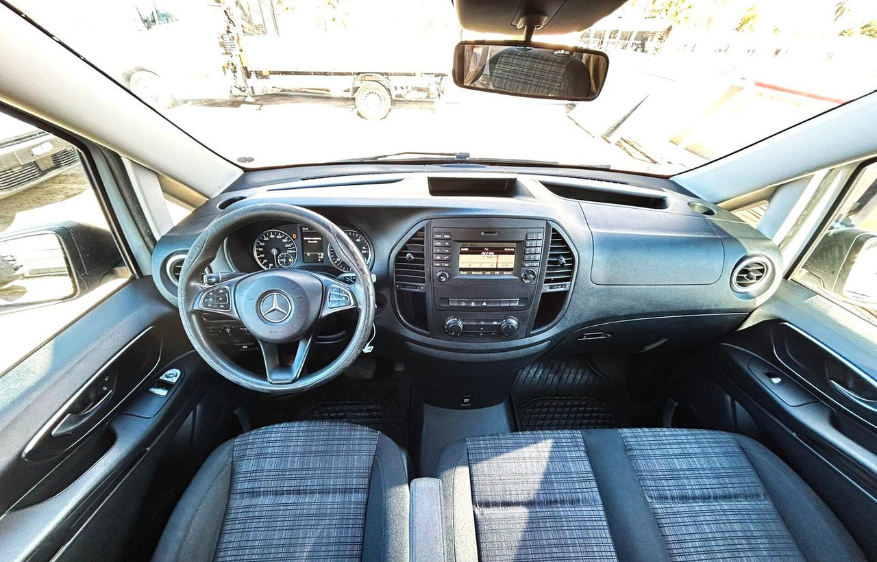 Mandskabsbil Mercedes Benz Vito Mixto Autocarro 6 posti: billede 11