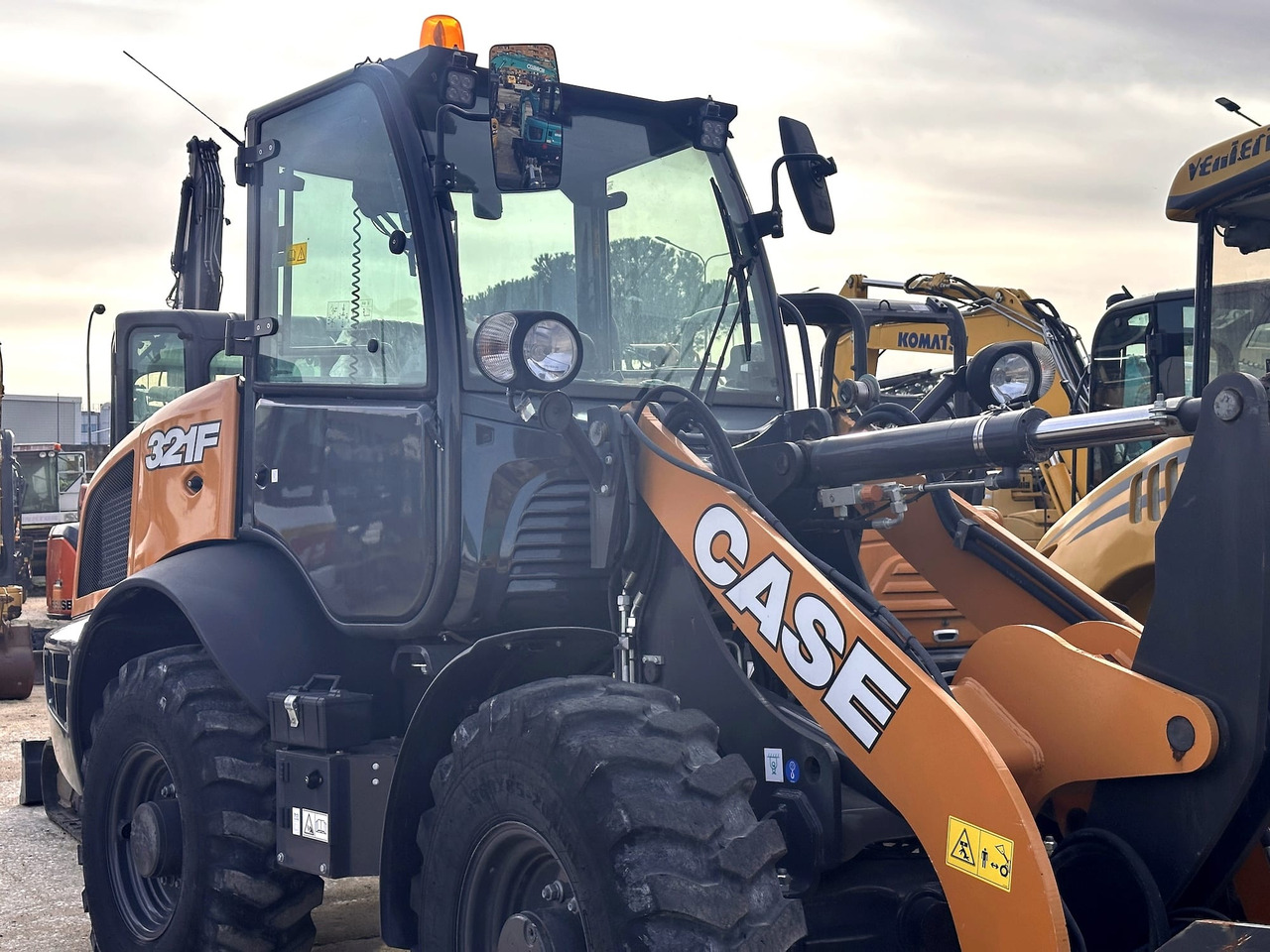 CASE 321F - Gummihjulslæsser: billede 5 CASE 321F - Gummihjulslæsser: billede 5