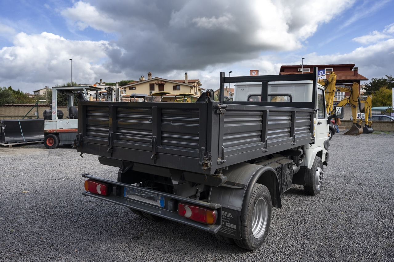 PIAGGIO THREE-SIDE TIPPER - Tipvogn lastbil: billede 2 PIAGGIO THREE-SIDE TIPPER - Tipvogn lastbil: billede 2