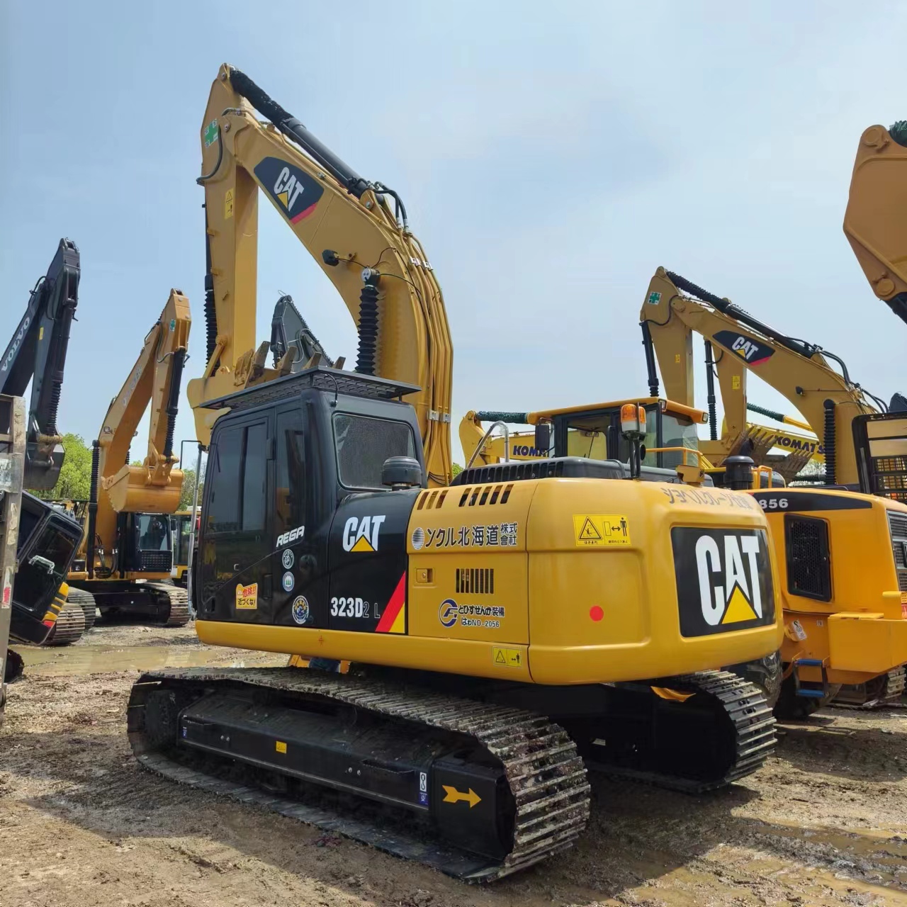 CATERPILLAR 323 - Bæltegravemaskine: billede 1 CATERPILLAR 323 - Bæltegravemaskine: billede 1