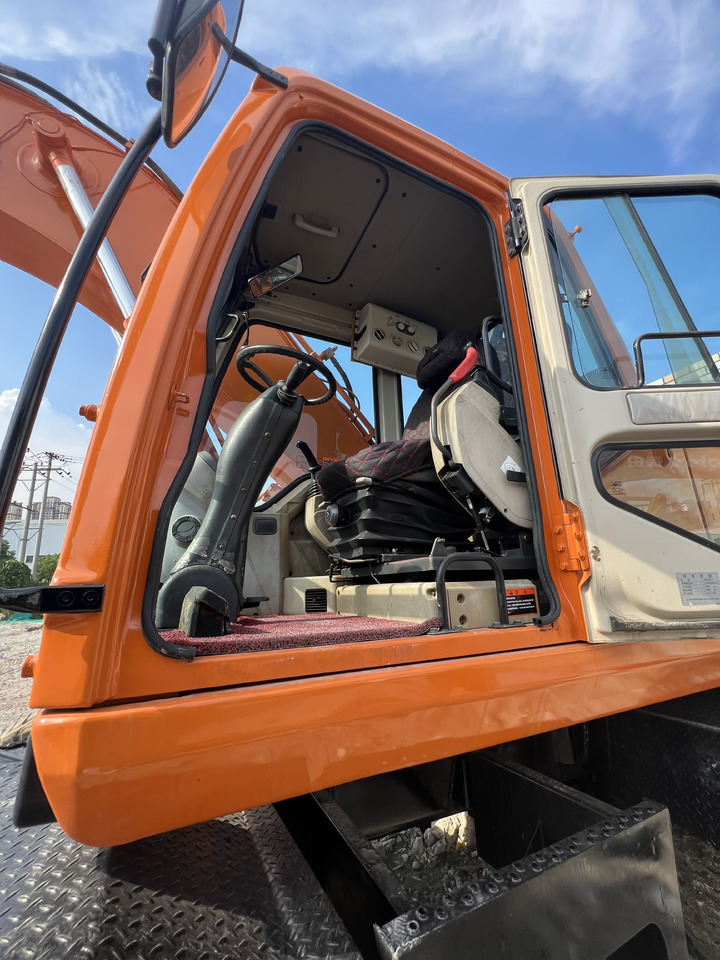 DOOSAN DX210 - Hjulgravemaskine: billede 3 DOOSAN DX210 - Hjulgravemaskine: billede 3