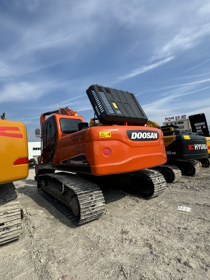 DOOSAN DX225 - Bæltegravemaskine: billede 4 DOOSAN DX225 - Bæltegravemaskine: billede 4