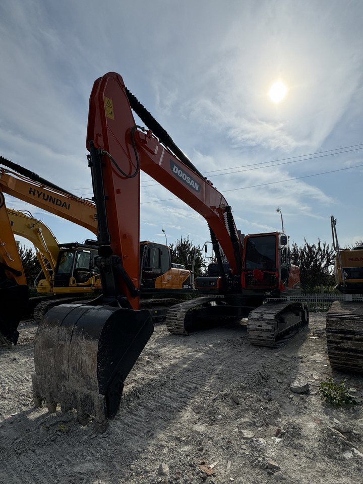 DOOSAN DX225 - Bæltegravemaskine: billede 3 DOOSAN DX225 - Bæltegravemaskine: billede 3