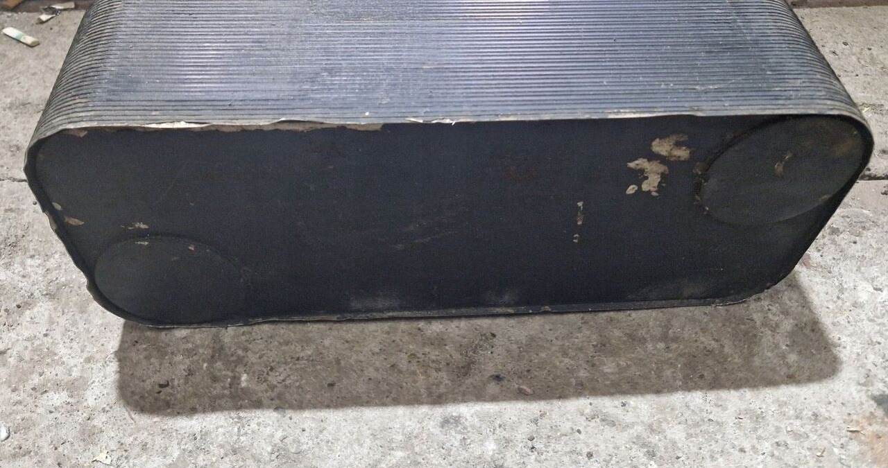 06250330600 Volvo - Oliekøler for Lastbil: billede 3 06250330600 Volvo - Oliekøler for Lastbil: billede 3