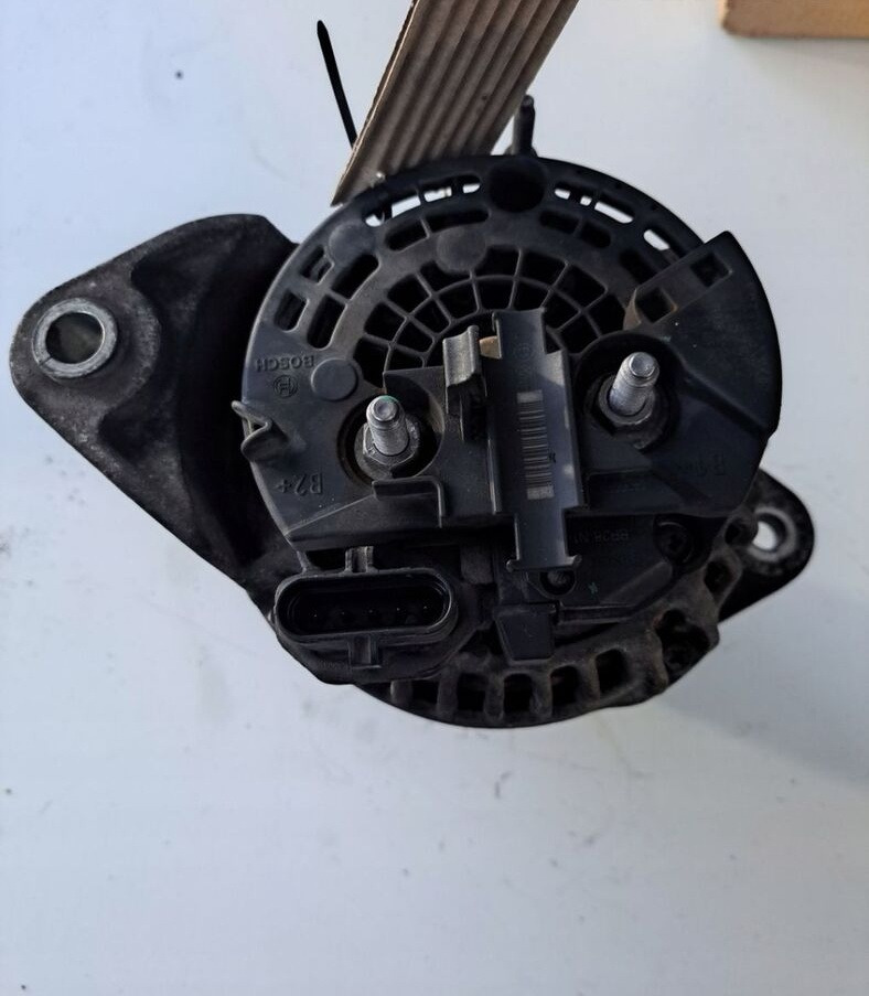 Bosch ALTERNATOR ORYGINAŁ VOLVO FH 4 FM 4 D13K 150A 21257552 - Generator for Lastbil: billede 2 Bosch ALTERNATOR ORYGINAŁ VOLVO FH 4 FM 4 D13K 150A 21257552 - Generator for Lastbil: billede 2