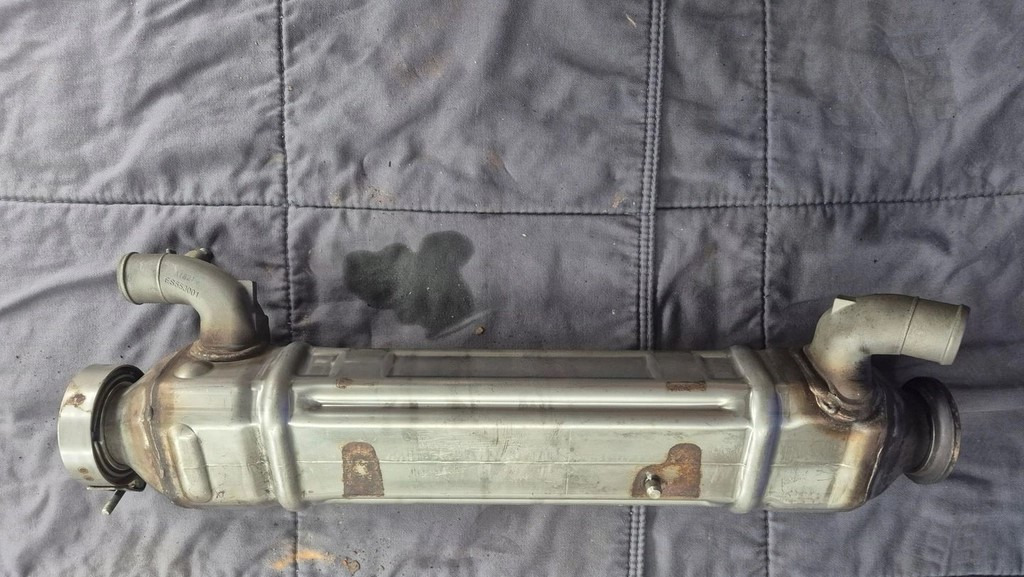 FORD GC46 9F464 AC - EGR-køler: billede 3 FORD GC46 9F464 AC - EGR-køler: billede 3