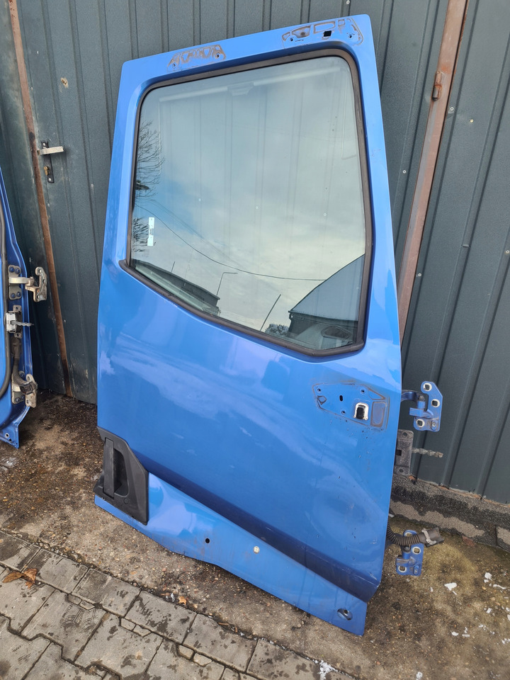 RENAULT DRZWI KOMPLETNE PRAWE RENAULT GAMA RANGE HIGH WYSOKA KABINA - Dør og reservedele for Lastbil: billede 2 RENAULT DRZWI KOMPLETNE PRAWE RENAULT GAMA RANGE HIGH WYSOKA KABINA - Dør og reservedele for Lastbil: billede 2