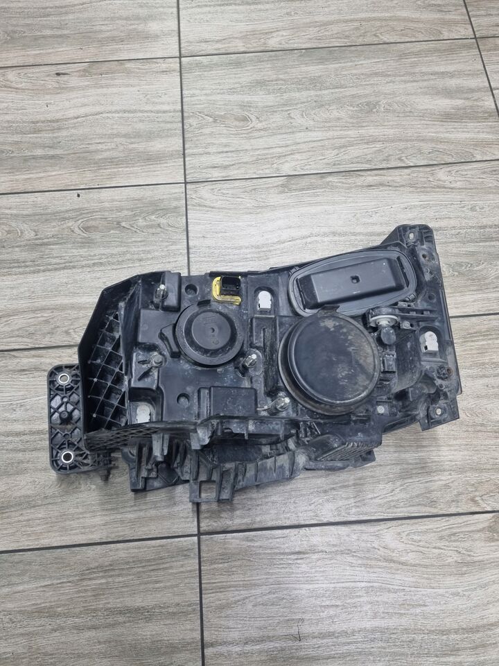 RENAULT LAMPA PRAWA REFLEKTOR RENAULT GAMA T RANGE ORYGINAŁ - Forlygte for Lastbil: billede 4 RENAULT LAMPA PRAWA REFLEKTOR RENAULT GAMA T RANGE ORYGINAŁ - Forlygte for Lastbil: billede 4