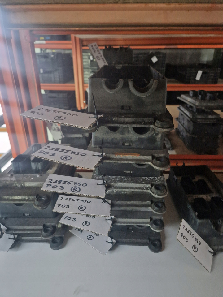 RENAULT STEROWNIK CCIOM RENAULT GAMA T RANGE 22053866 P01 - Kontrol blok for Lastbil: billede 3 RENAULT STEROWNIK CCIOM RENAULT GAMA T RANGE 22053866 P01 - Kontrol blok for Lastbil: billede 3