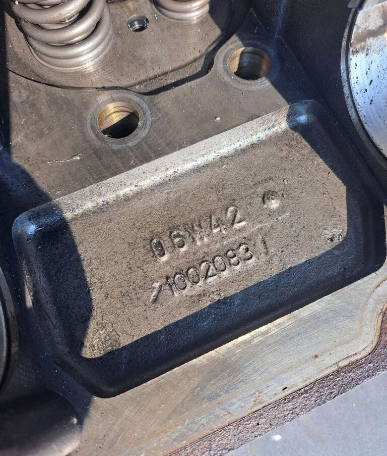 VOLVO GŁOWICA SILNIKA VOLVO FH 16 D16E 20950796 064512116 - Motorhoved for Lastbil: billede 5 VOLVO GŁOWICA SILNIKA VOLVO FH 16 D16E 20950796 064512116 - Motorhoved for Lastbil: billede 5