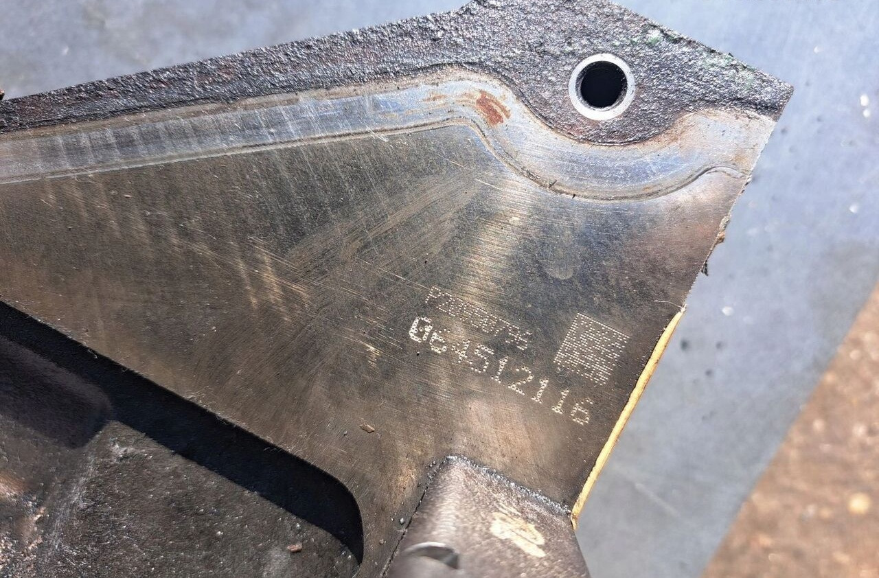 VOLVO GŁOWICA SILNIKA VOLVO FH 16 D16E 20950796 064512116 - Motorhoved for Lastbil: billede 2 VOLVO GŁOWICA SILNIKA VOLVO FH 16 D16E 20950796 064512116 - Motorhoved for Lastbil: billede 2