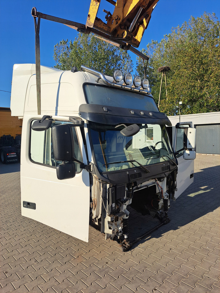 VOLVO KOMPLETNA FH 12 13 XL WYSOKA AUTOMAT - Førerhus for Lastbil: billede 1 VOLVO KOMPLETNA FH 12 13 XL WYSOKA AUTOMAT - Førerhus for Lastbil: billede 1