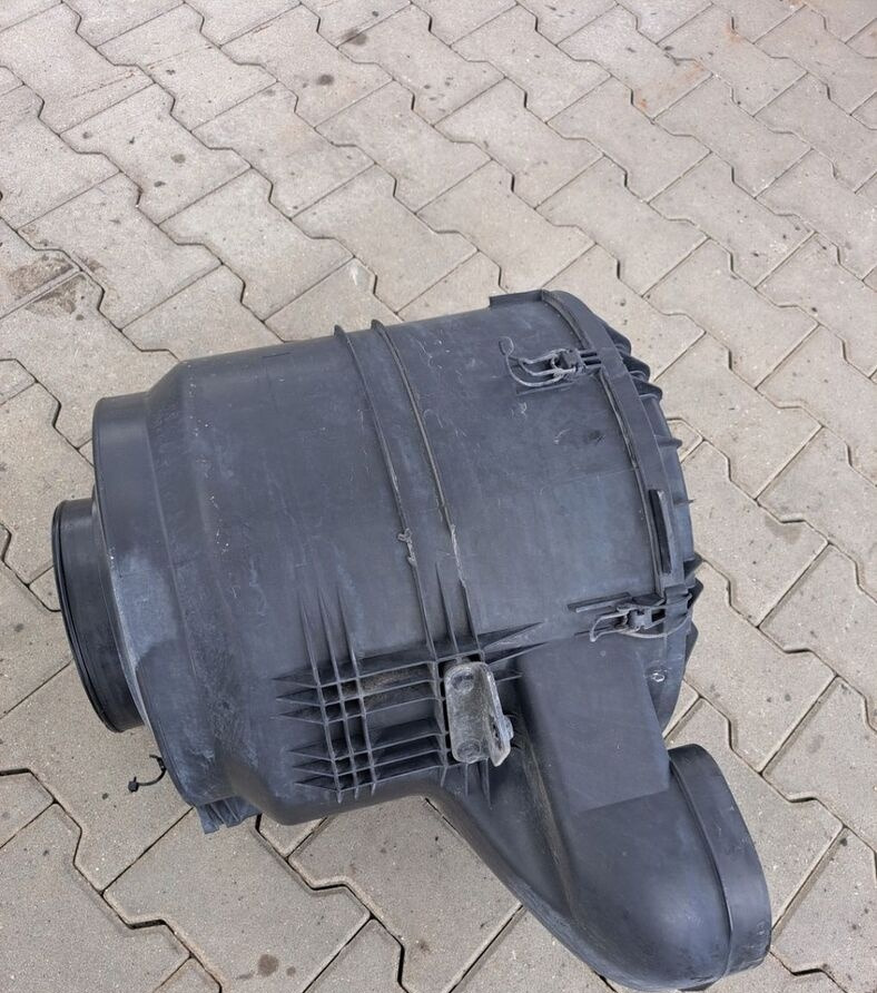 VOLVO OBUDOWA FILTRA POWIETRZA VOLVO FH FM 4 13 LIFT RENAULT GAMA T - Luftfilter for Lastbil: billede 1 VOLVO OBUDOWA FILTRA POWIETRZA VOLVO FH FM 4 13 LIFT RENAULT GAMA T - Luftfilter for Lastbil: billede 1