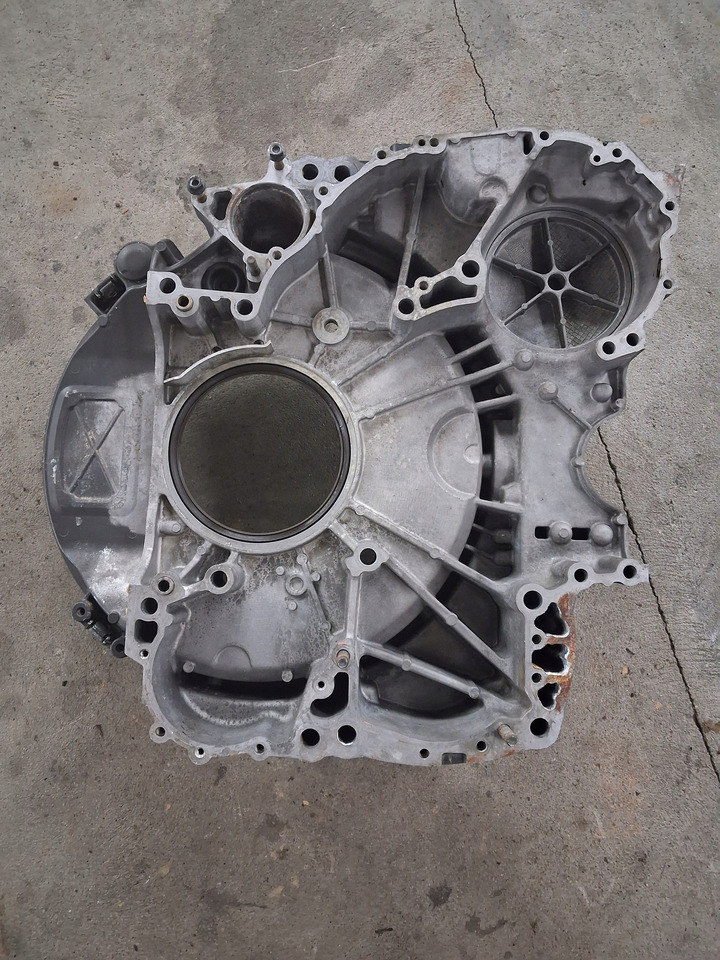 VOLVO OBUDOWA ROZRZĄDU SPRZĘGŁA TURBO COMPOUND I-SAVE VOLVO FH 5 Renault T EVO - Kobling og reservedele: billede 2 VOLVO OBUDOWA ROZRZĄDU SPRZĘGŁA TURBO COMPOUND I-SAVE VOLVO FH 5 Renault T EVO - Kobling og reservedele: billede 2