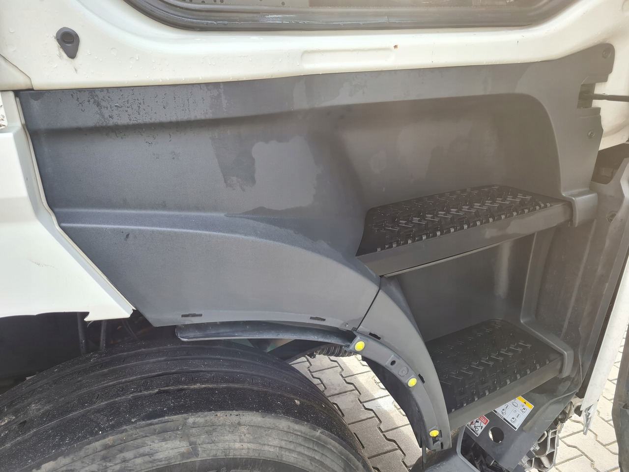 VOLVO STOPIEŃ STOPNICA KOMPLETNA PRAWA STELAŻ ORYGINAŁ VOLVO FH 5 - Trin for Lastbil: billede 2 VOLVO STOPIEŃ STOPNICA KOMPLETNA PRAWA STELAŻ ORYGINAŁ VOLVO FH 5 - Trin for Lastbil: billede 2