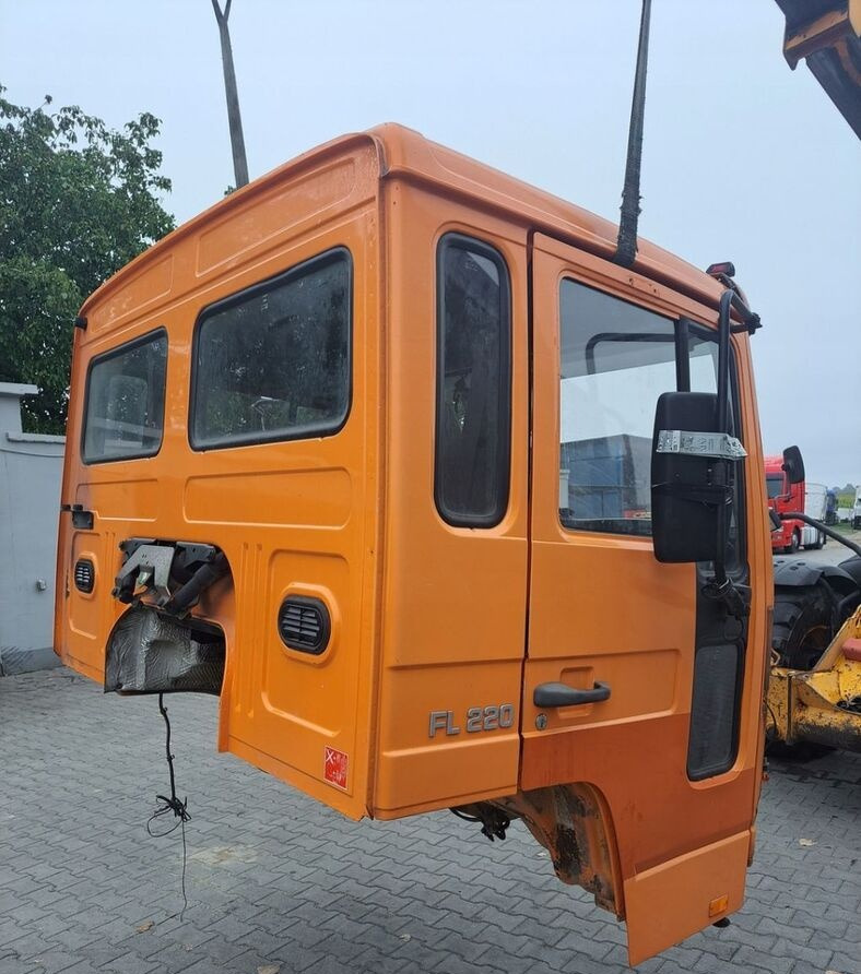 Volvo FL 6 00-06 - Førerhus for Lastbil: billede 1 Volvo FL 6 00-06 - Førerhus for Lastbil: billede 1