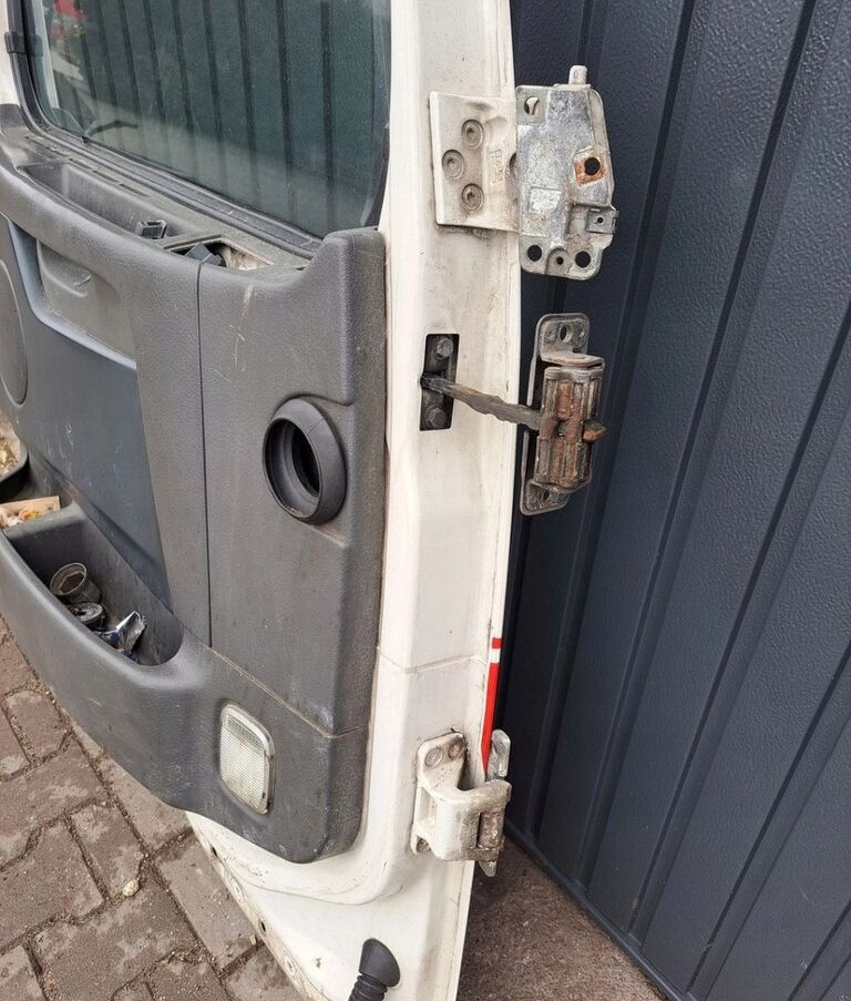 Volvo KOMPLETNE LEWE FH 13 LIFT Volvo OE - Dør og reservedele for Lastbil: billede 5 Volvo KOMPLETNE LEWE FH 13 LIFT Volvo OE - Dør og reservedele for Lastbil: billede 5