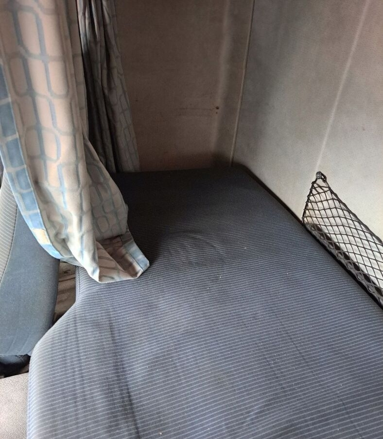 Volvo ŁÓŻKO DOLNE MATERAC STELAŻ VOLVO FE KOMPLETNE - Sæde for Lastbil: billede 2 Volvo ŁÓŻKO DOLNE MATERAC STELAŻ VOLVO FE KOMPLETNE - Sæde for Lastbil: billede 2