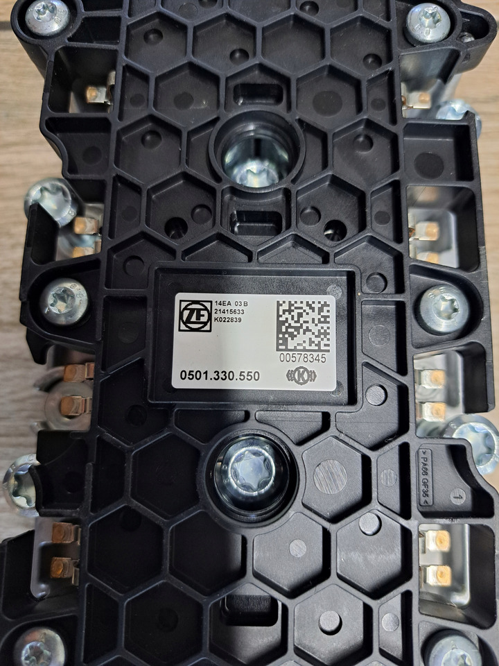 ZF ZESTAW WYBIERAKÓW MODUŁ CEWKA BLOK WYBIERAKA SKRZYNI BIEGÓW ZF TRAXON - Gearkasse og reservedele for Lastbil: billede 4 ZF ZESTAW WYBIERAKÓW MODUŁ CEWKA BLOK WYBIERAKA SKRZYNI BIEGÓW ZF TRAXON - Gearkasse og reservedele for Lastbil: billede 4